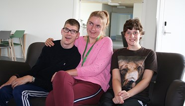 Emil, Sarah og Emilie.